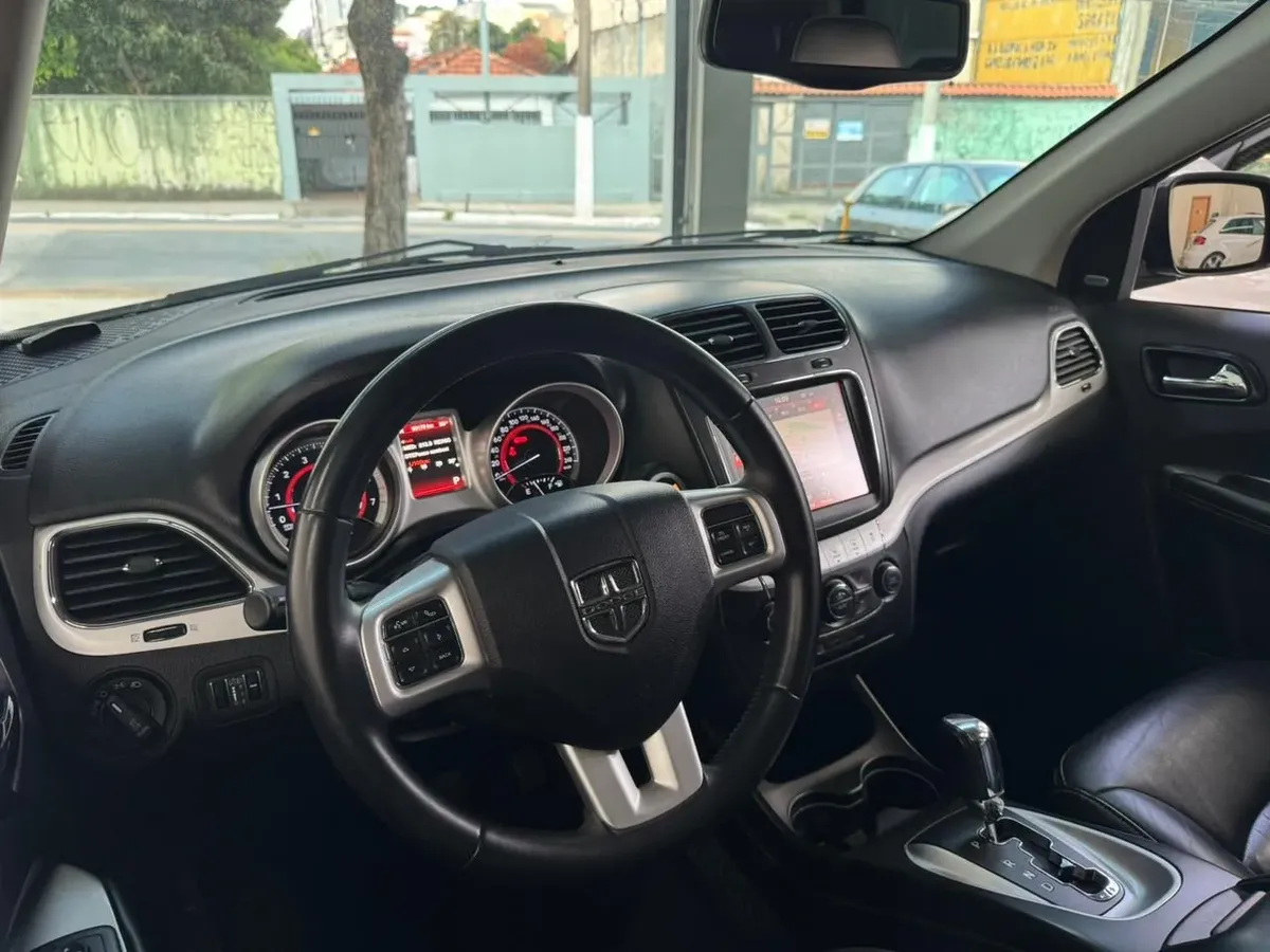 Dodge Journey 3.6 R/t 5p foto 10
