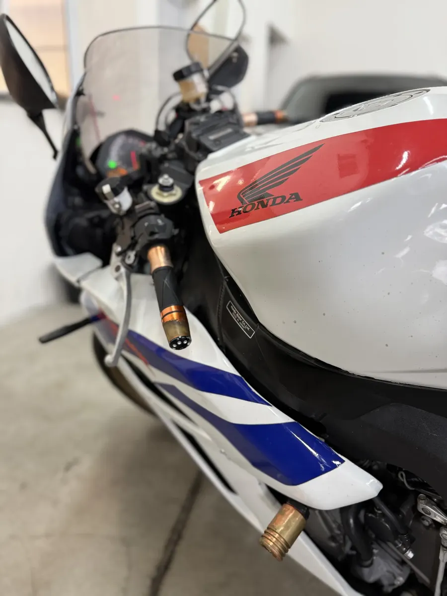 Cbr Fireblade 1000 foto 10