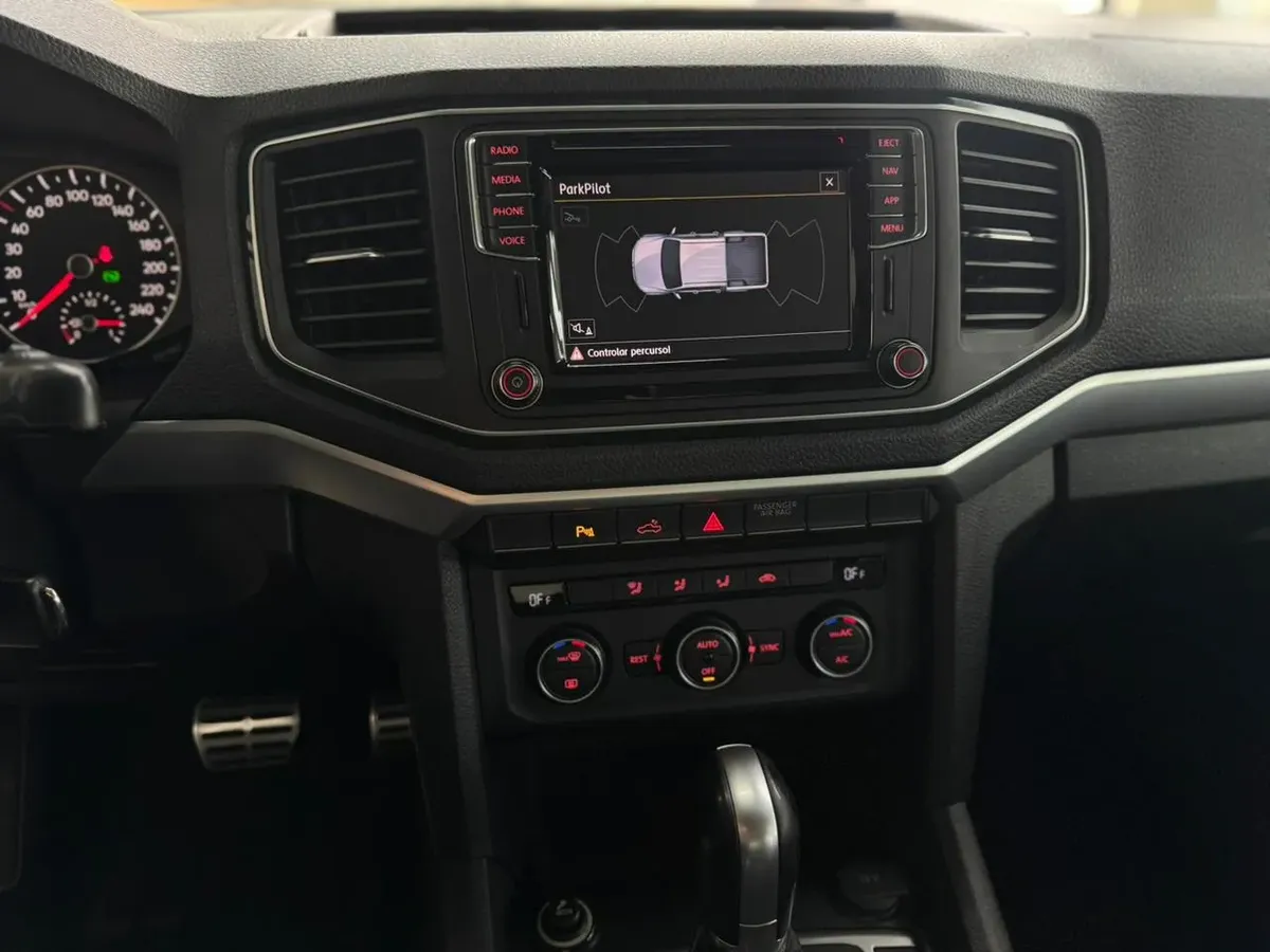 Volkswagen Amarok 3.0 Highline Extreme Cab. Dupla V6 4x4 Aut. 4p foto 13