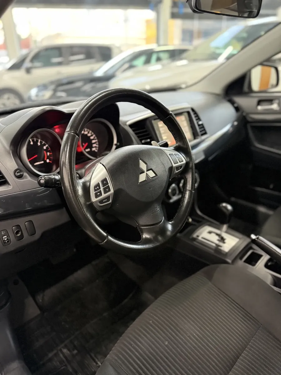 Mitsubishi Lancer 2.0 Cvt 4p foto 9