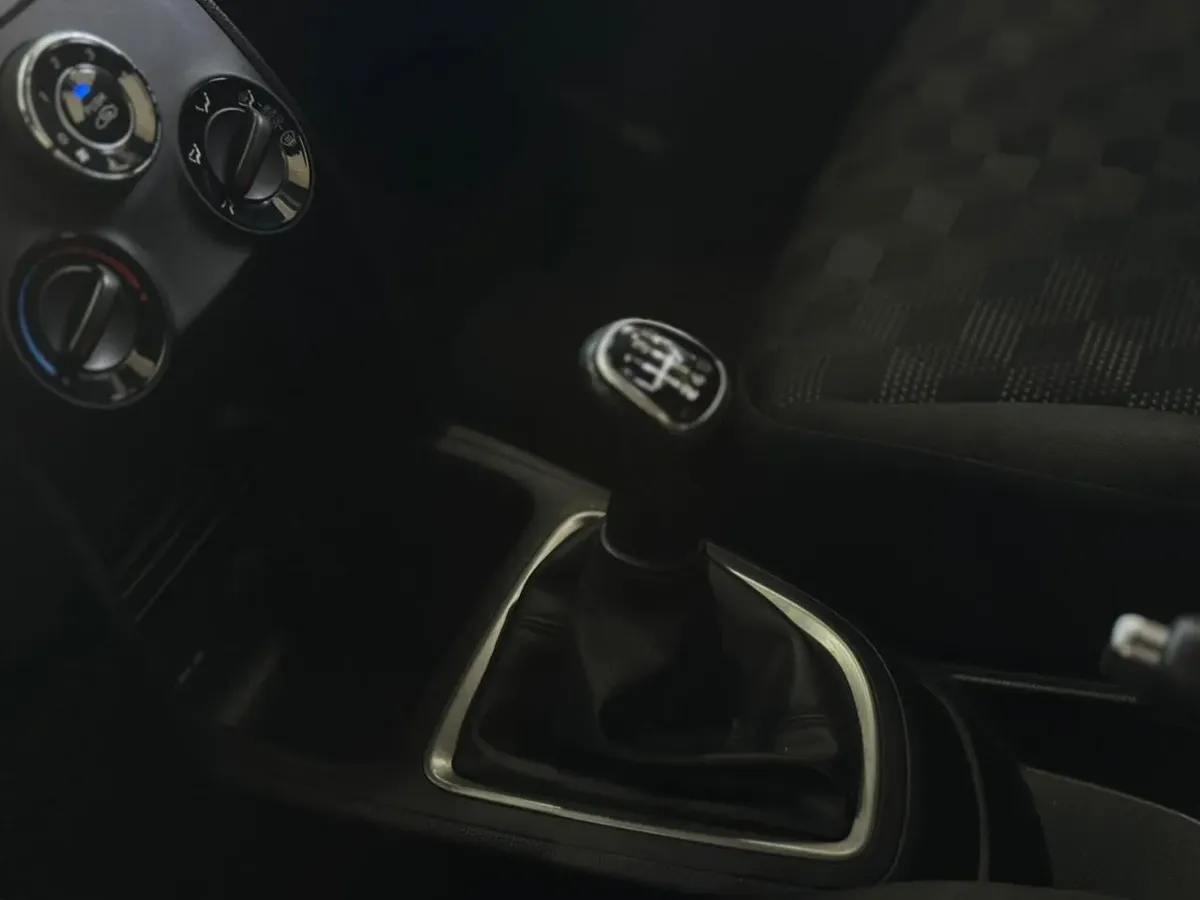 Hyundai HB20 1.6 Comfort Plus Flex 5p foto 13